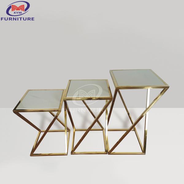 ODM Hotel Equipment And Supplies Golden Three Stage Ladder Tempered Glass Countertop