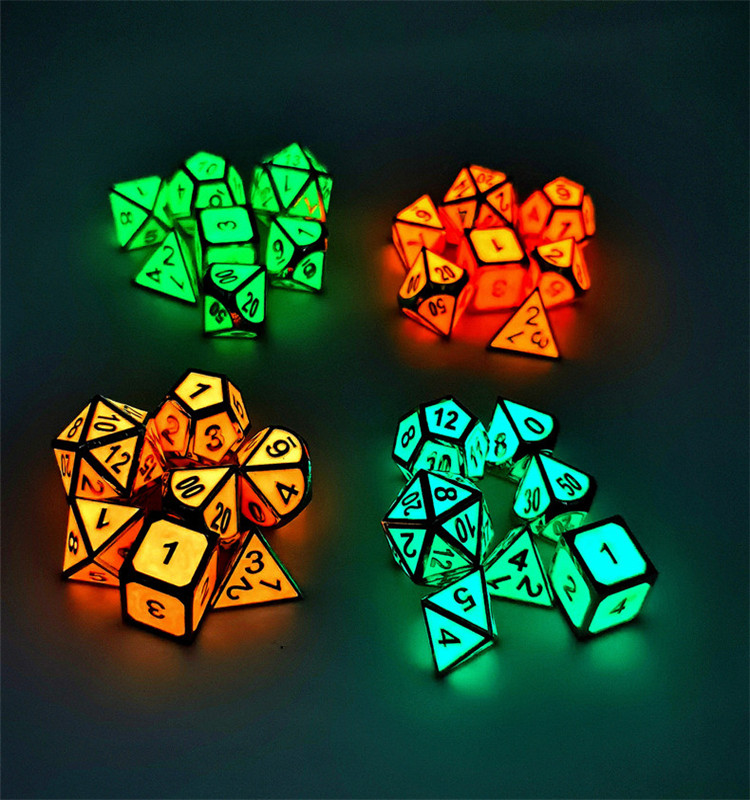 Wholesale Glow-in-Dark Zinc Alloy Metal Dice Set Customizable Polyhedral DND Dice for Role Playing Games