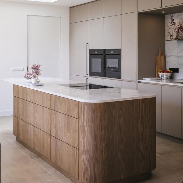 Luxury Modular Solid Wood Grille Plate Wall Kitchen Furniture Smart Portable Kitchen Upper Cabinet Set