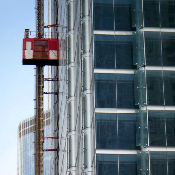 2000 2700 3200kg Passenger Hoist For Safe And Smooth Vertical Transportation