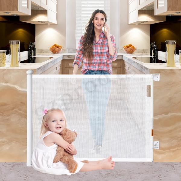 Indoor Outdoor Pet Gate Retractable Mesh Gate For Stairs