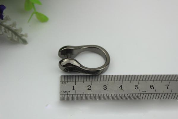 Wholesale light gold & gun metal color hanging plating metal removeble d ring strap buckle for bags