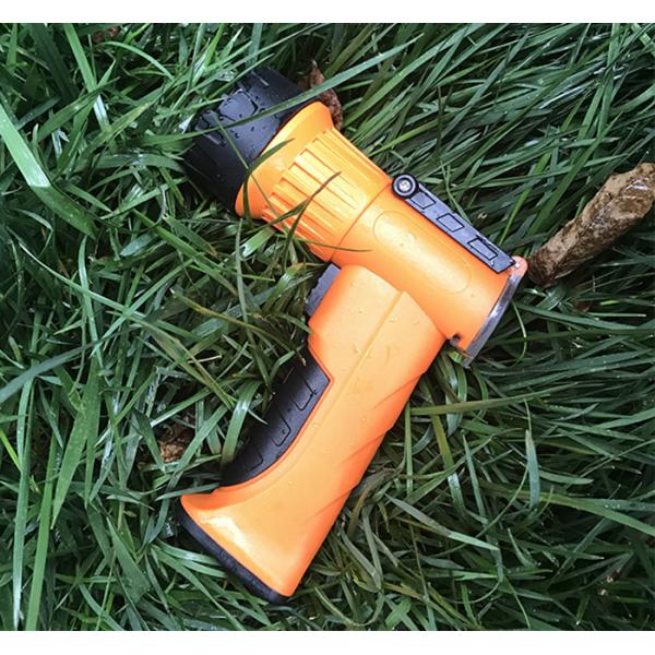 300m Beam Distance 3 Watt Rechargeable LED Spotlight