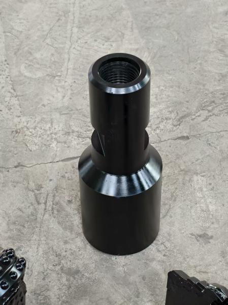 Adaptor Female 2-3/8 REG female 4- 1/2 REG sub
