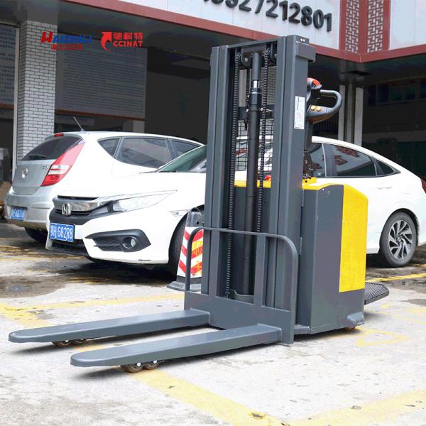 Warehouse Electric Pallet Stacker Truck 1.5 Ton 2m Compact Structure