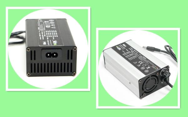 4A 24 Volt Sealed Lead Acid Battery Charger 110 To 230Vac Worldwide Input High Frequency