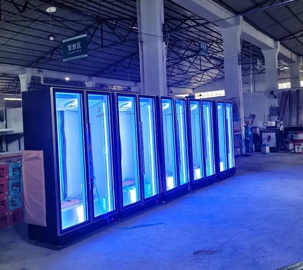 Blue Light 5 Layers R134a Upright Glass Door Beverage Chiller