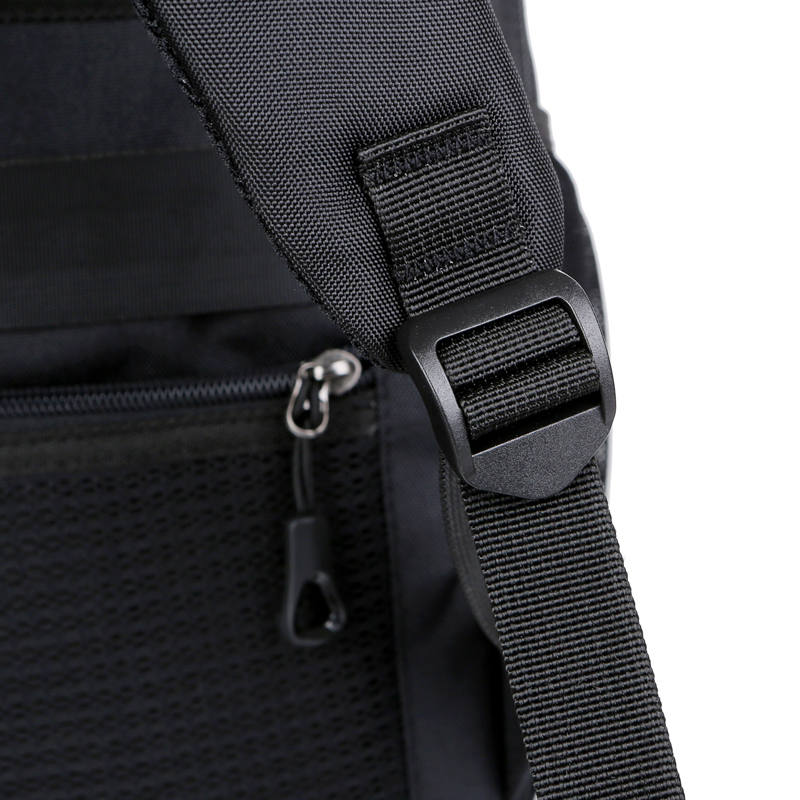 Laudtec Waterproof Pu Laptop Backpack Classic 15.6 Inch Usb Charging Shoulder Strap Bag Travel Business Custom Logo Dnb131 Wholesale OEM/ODM/Private Label