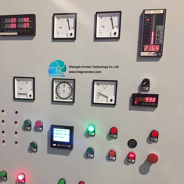 A hidro turbina do gerador hidroelétrico parte o sistema de proteção do painel do controlo automático
