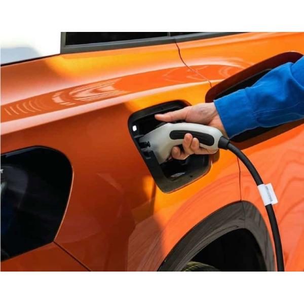 2024 Volkswagen ID.4 CROZZ, дальность 442-600 км.