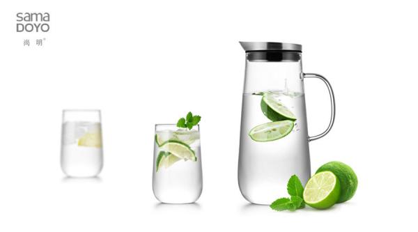 1250ml Sustainable Glass Water Pitcher Kettle Jug With Lid ODM