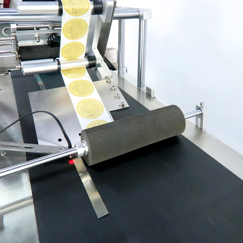 YM210D Flat Surface Labeling Machine Automatic Box Labeling Machine for Food and Daily Necessities Flat Label Applicator