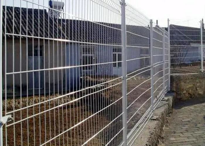 Изготовление на заказ гальванизировало сваренную ячеистую сеть покрывает безопасность Weldmesh ограждая 5.2m