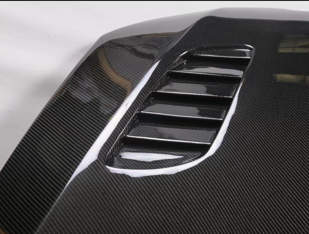 Lightweight Carbon Fiber Hood for BMW E92 M3 V Modification Durable and Year 2005-2013