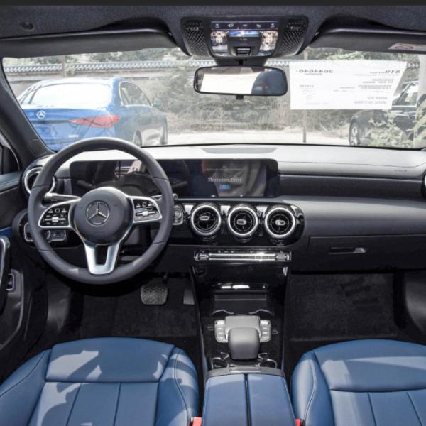 Mercedes-Benz A 200 L engranaje donggan DCT del coche compacto 7 de la versión del sedán del deporte