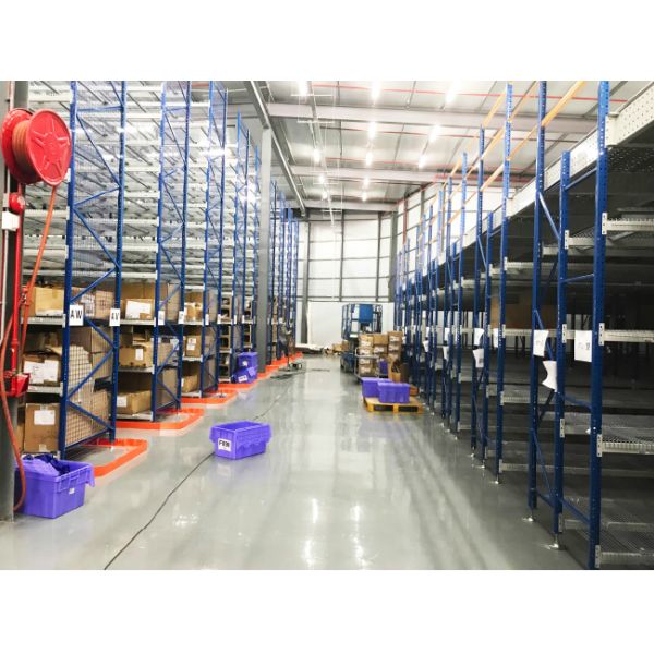 VNA Rack Very Narrow Aisle Heavy Duty Rack VNA Pallet Racking Warehouse Storage Rack with three way forklift