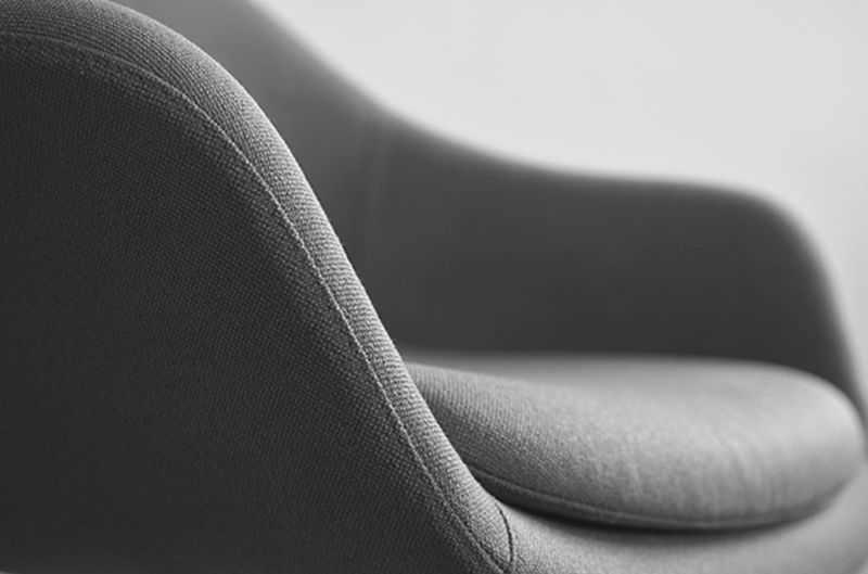 Multi Variant Ergonomic Lounge Chair ODM Wood And Fabric Accent Chairs