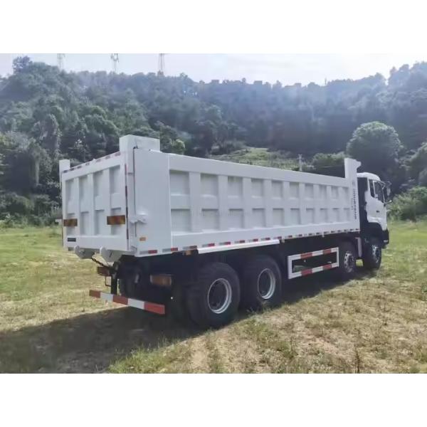 Venta de Dongfeng en África Carga útil de trabajo pesado 50T 375hp Transmisión manual Diesel combustible 8 * 4 camión descargador