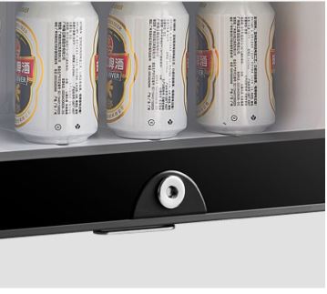 Black 55W 40L Home Mini Fridges 220V 1.4 Cubic Feet