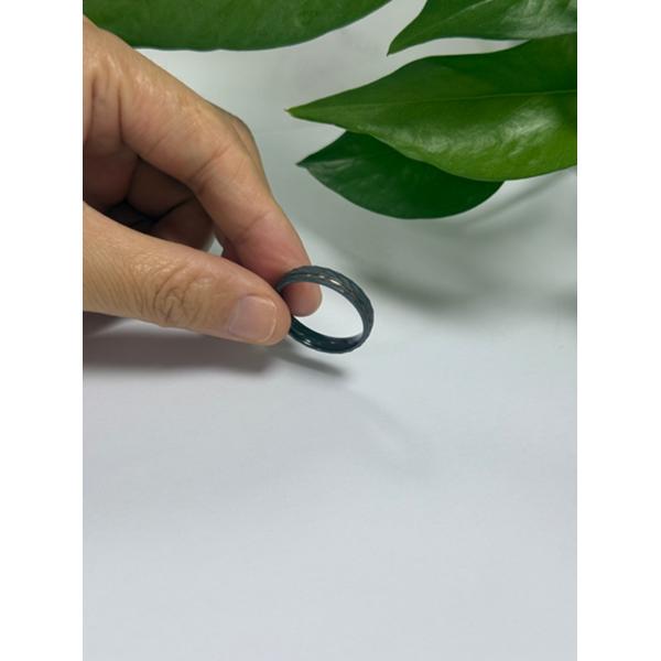 Banda de bodas de titanio mate de grabado personalizado sin desvanecimiento Banda de bodas de zirconio negro