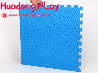 CE Certificate Outdoor Playground Flooring Good Ventilation 3cm Thickness