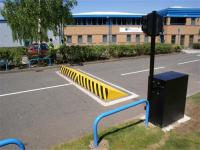 A estrada hidráulica da segurança resistente automática completa do anti-motim crava construtores com controladores remotos