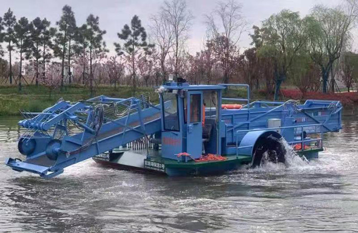88 кВт мощности Eco Harvester 10CBM Полностью автоматический для плавающего мусора