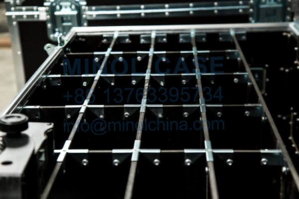 Large Capacity Aluminum Hard Transport Custom Made LED Strips Flight Case