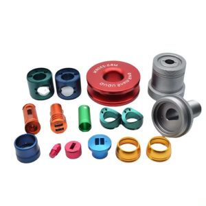 Tourné en aluminium usinage sur mesure du métal tolérance stricte précision machine pièces détachées en aluminium Cnc Fabricate et Anodizi