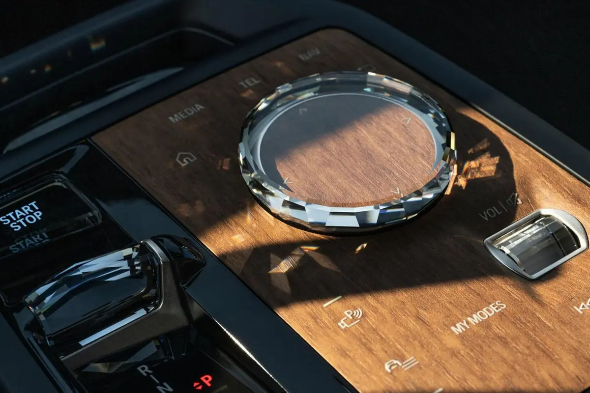 2023 BMW Ix M60 Xdrive40 Xdrive50 Electric Luxury SUV Has A Range Of 665km