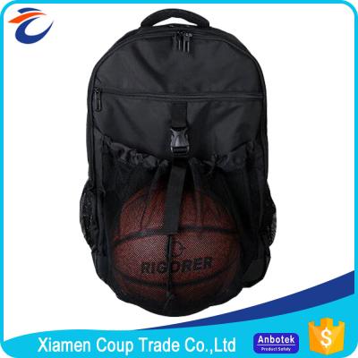 Os sacos feitos sob encomenda econômicos duráveis dos esportes projetam à moda com o bolso da bola da malha