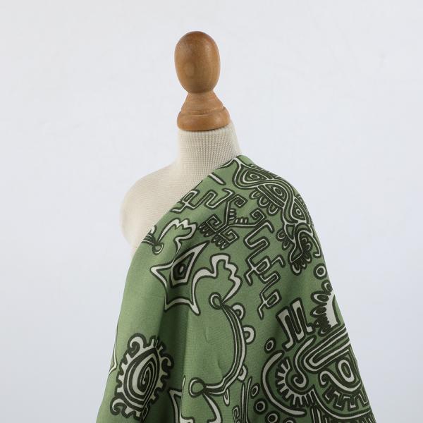New Fashion Print 100% Rayon  Wholesale Sustainable Forest-style Woven Plain Rayon Fabric for Dress