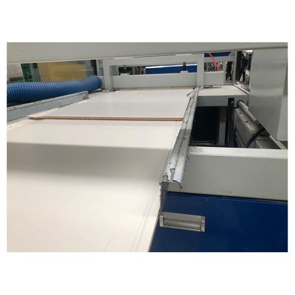 150kg/línea de la protuberancia del panel de techo del Pvc de H 250m m WPC
