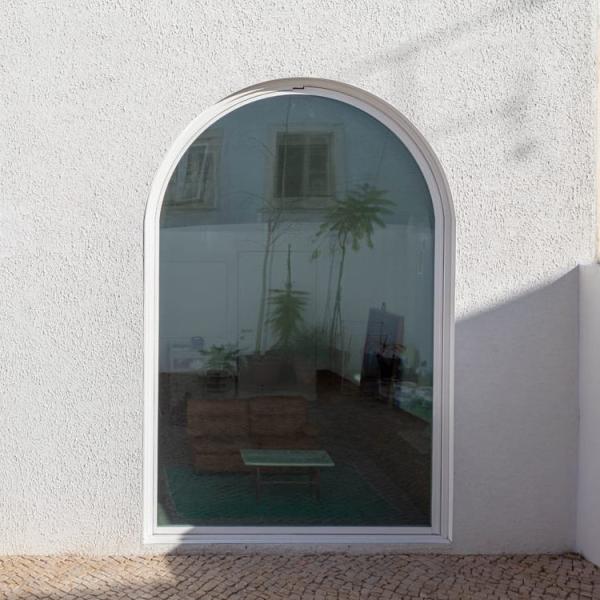 ODM Aluminum Interior Pivot Doors Black Aluminum With Round Top