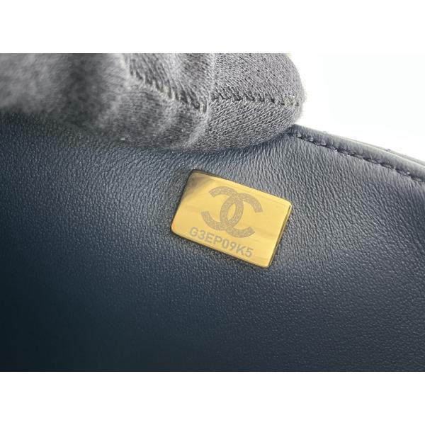 Petits cuir de vachette et or granuleux Tone Metal de Chanel Branded Ladies Handbag Caviar