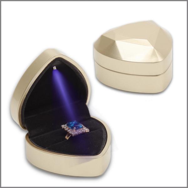 Heart-Shaped Illuminated Jewelry Boxes, Engagement Ring Boxes, Luminous Necklace Boxes, Pendant Jewelry Boxes, LED Light Ring Boxes, High-End Jewelry Boxes, Pendant Boxes, Ins Earring Gift Bo