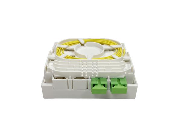 4 portas caixa de saída de fibra óptica interior FRB-4C para DIN 35mm montado em rack OTB branco