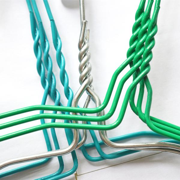 1.9mm/2.2mm Diamater Steel Wire Hangers in Blue Color for Performance