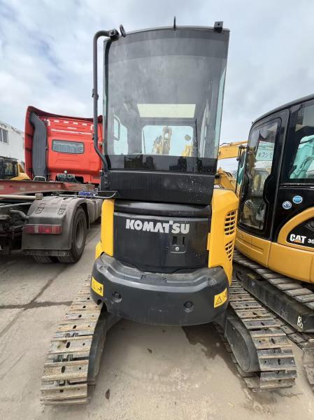 Compact & Short-Tail Komatsu PC35MR Excavator, Fuel-Efficient Mini Digger for Narrow Sites/Municipal Maintenance/Yard Renovation