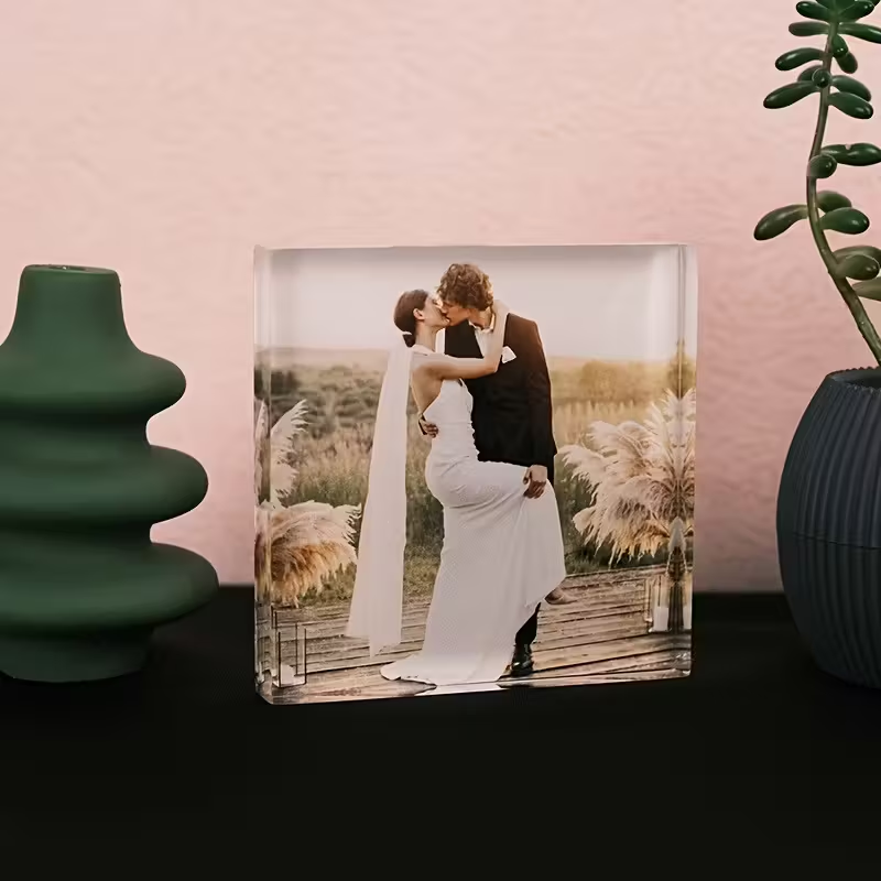 High Transparency Acrylic Logo Block With UV Printing And Customizable Sizes