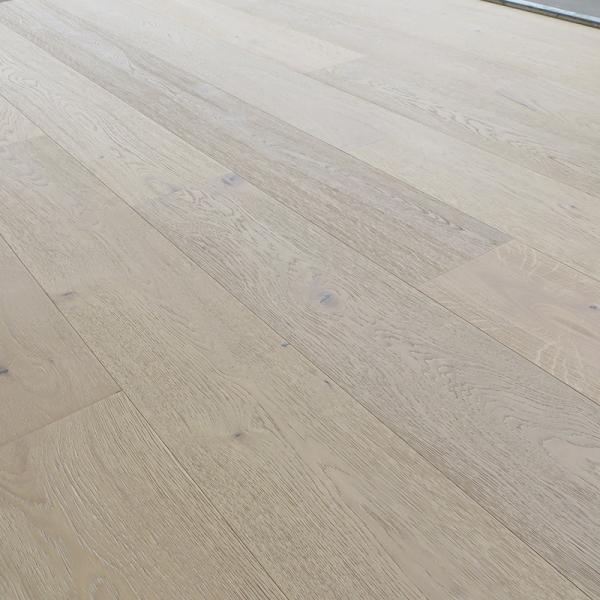 Popular Brushed White Washed UV Lac Oak Engineered Wood Flooring, Thickness 15/4mm