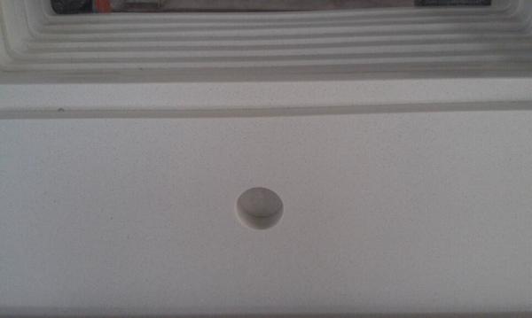 Solid Surface Quartz Bathroom Vanity Tops 5 - 7 High Mohs Hardness