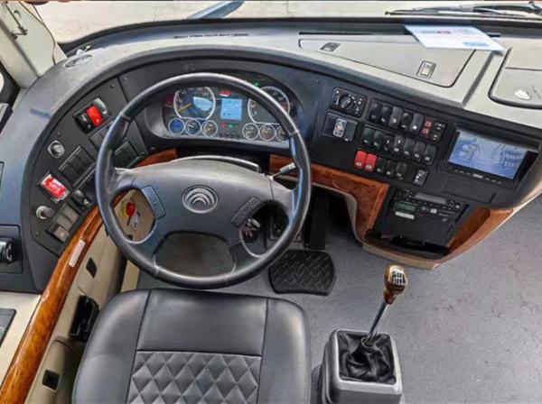 25 Seats -59 Seats Used  Buses With Manual Transmission