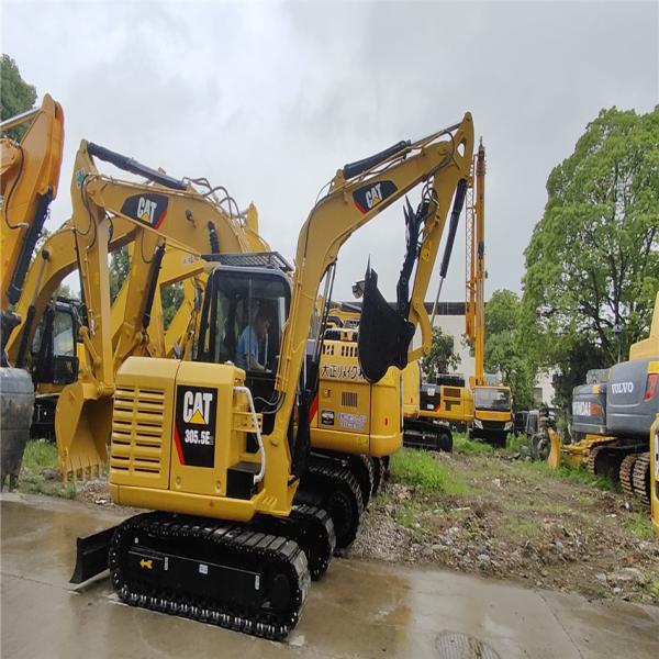 Gato Amarelo Mini Excavadora Usada 305,5E 5,5 toneladas Em boas condições Balde 0,22 M3