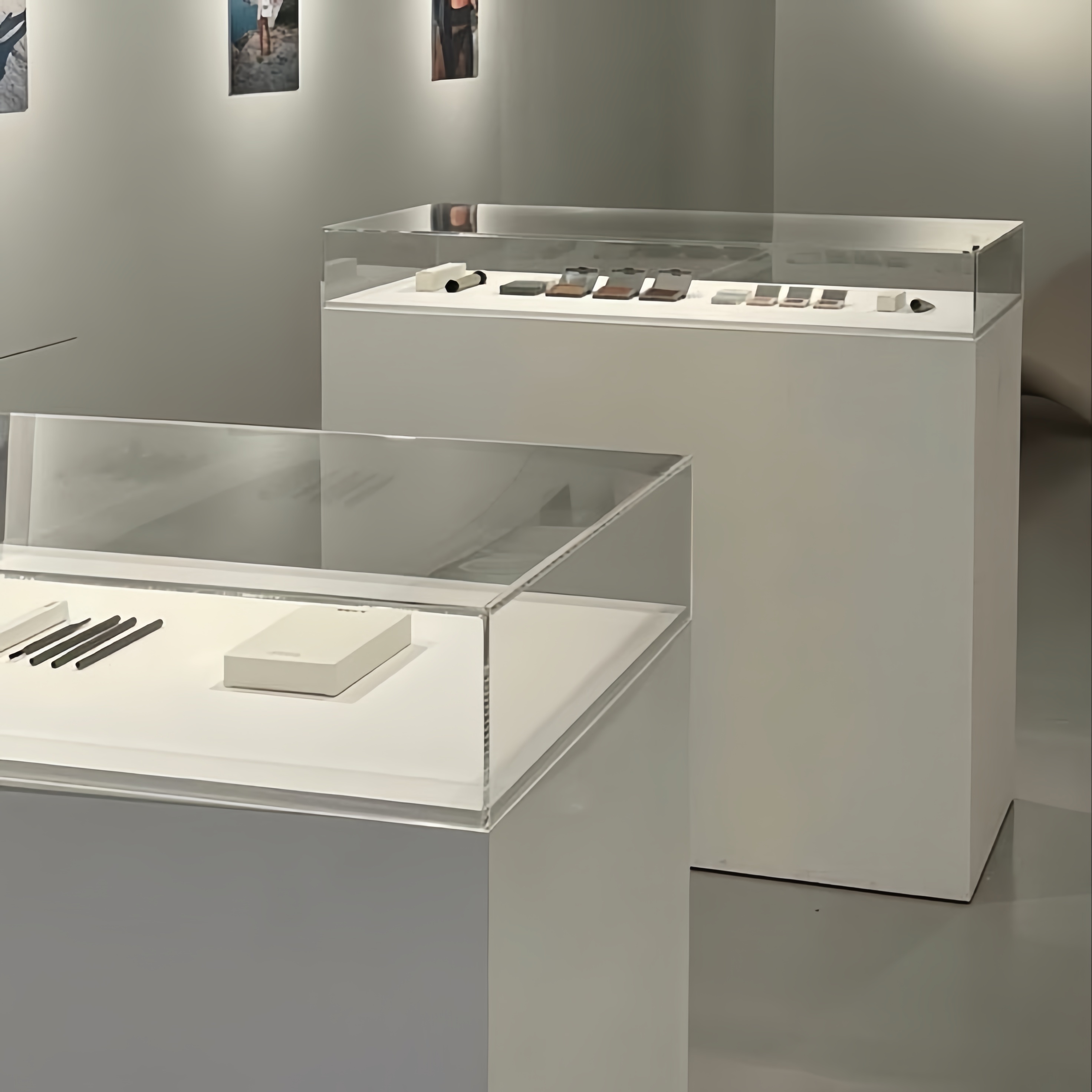 BX 2026  New Design Museum-grade Customized Anti-reflective Glass Display Case for Relic Exhibition