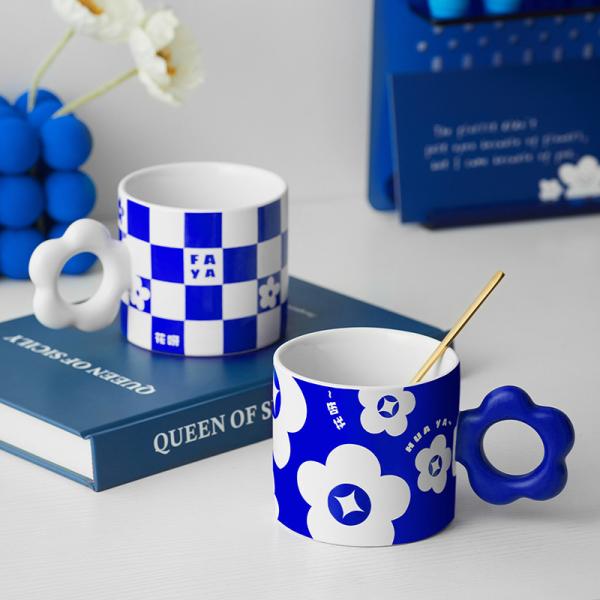 Minimalist Design Style Valentine'S Day Ceramics With Customized Options And Floral Pattern