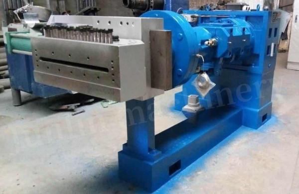 Machine d'extrusion de caoutchouc silicone contrôlée par automate programmable (PLC) pour usage industriel