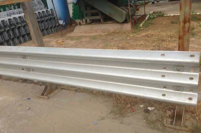 Q235 Galvanized Highway Guardrail Beam Thire Beam / W Beam / Transation Beam