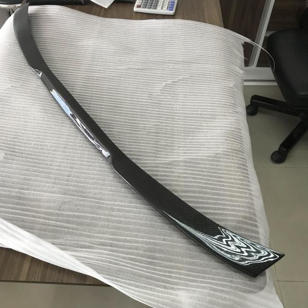 Black Custom Carbon Fiber Parts Rear Wing Lip Spoilers High Temperature Resistance