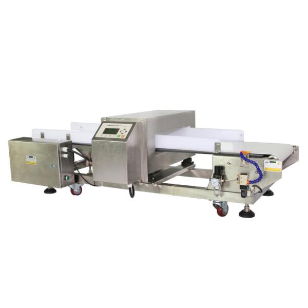 Detector de metais alto do alimento da correia transportadora da indústria da sensibilidade 12 meses de garantia